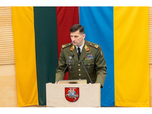 R. Vaikšnoras paskirtas kariuomenės vadu, šias pareigas pradės eiti liepos pabaigoje